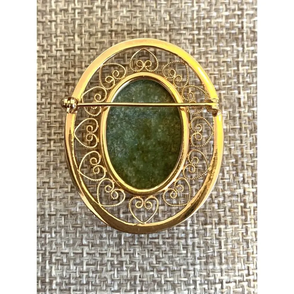 Vintage Gold Tone Green Stone Brooch Signed Fine Heart Filigree Estate Piece